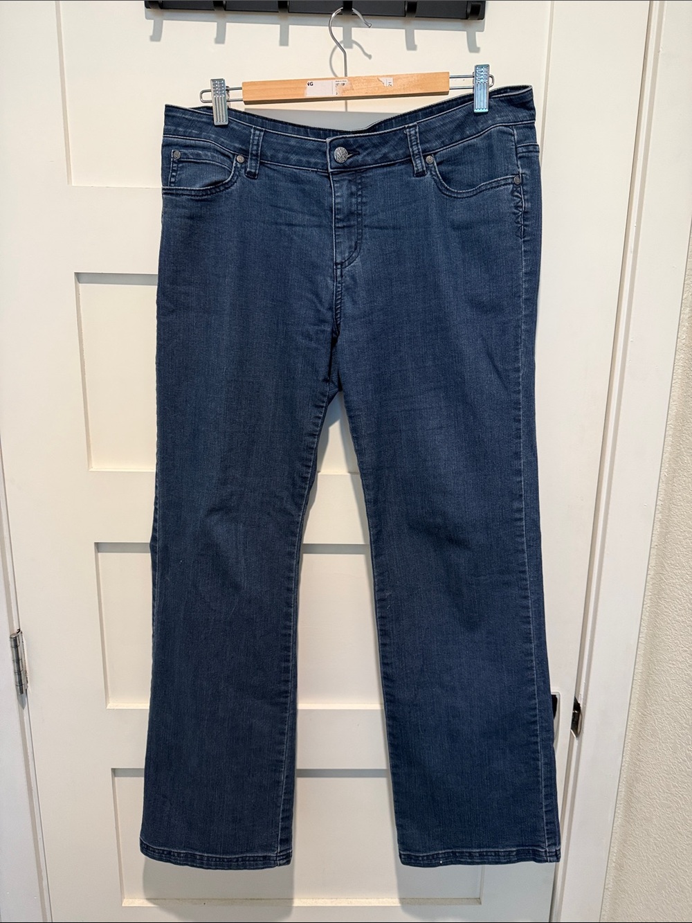 Classic Women's Prana Dark Blue Straight Leg Jeans